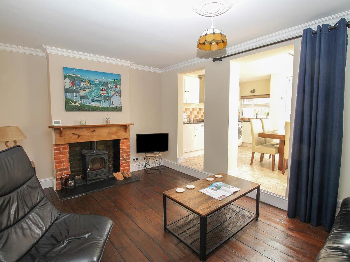 Weybury * Weymouth