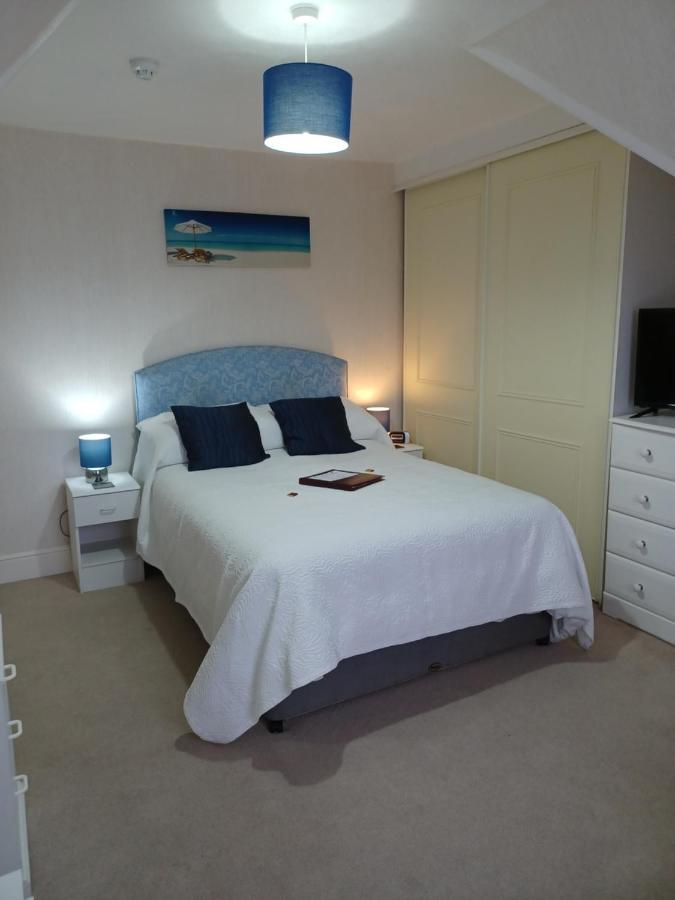Palm Court Bed & Breakfast 3*
