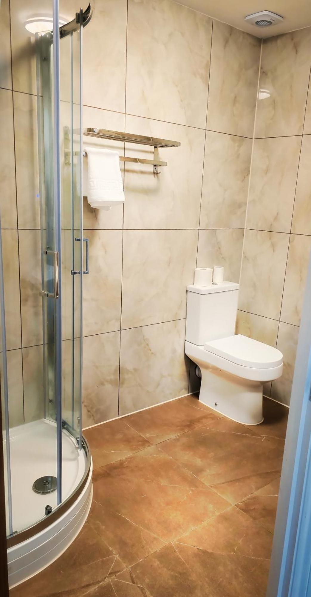 Carlton Hotel 4*
