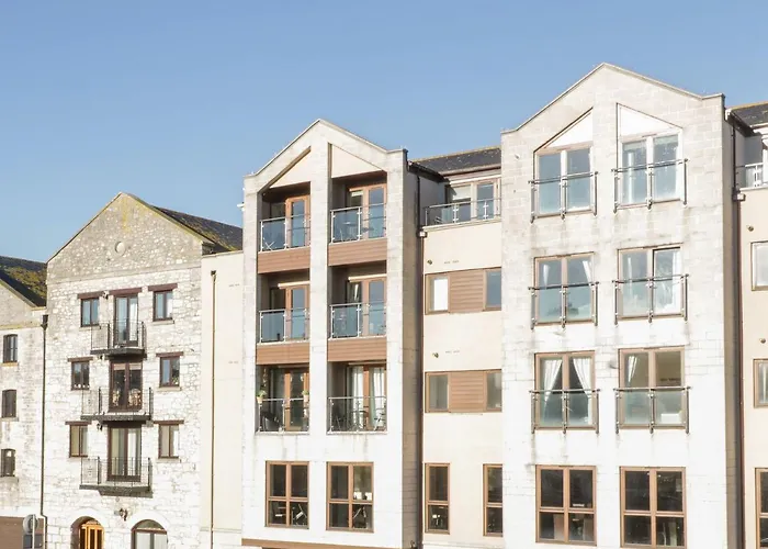 Townbridge Apartment