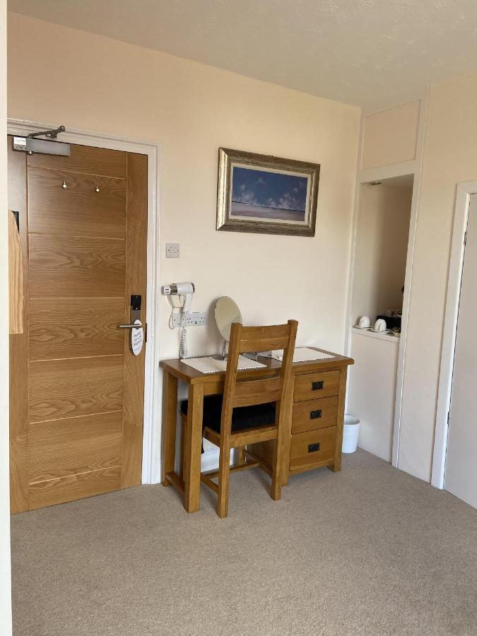 Bed & Breakfast The Clarence 4*