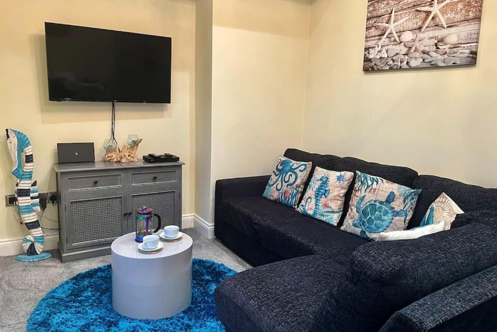 Sandpearl Beachfront Apartment Weymouth