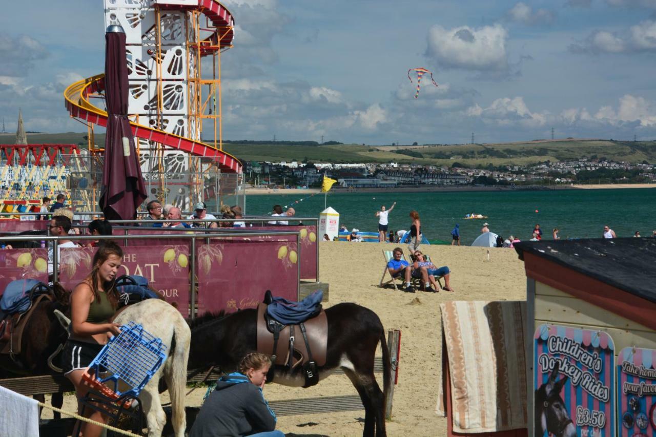 Family Caravans *
