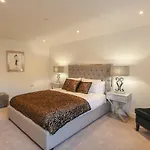Harbourside Haven Apartment 4