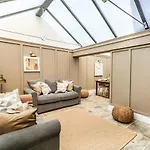 The Apple Loft At Jordan House