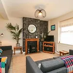 Globe Cottage