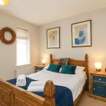 Globe Cottage
