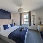 Blue Horizon Holiday Cottage - 4 Minute Walk To The Beach
