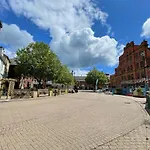 Cobb Cottage - Harbourside Permit Parking