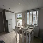 Beautifully Presented Dog Friendly Caravan On Very Popular Littlesea Holiday Haven Park Weymouth