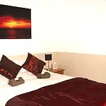 Melcombe Villa Guesthouse