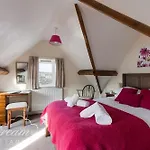 Buccaneer Cottage