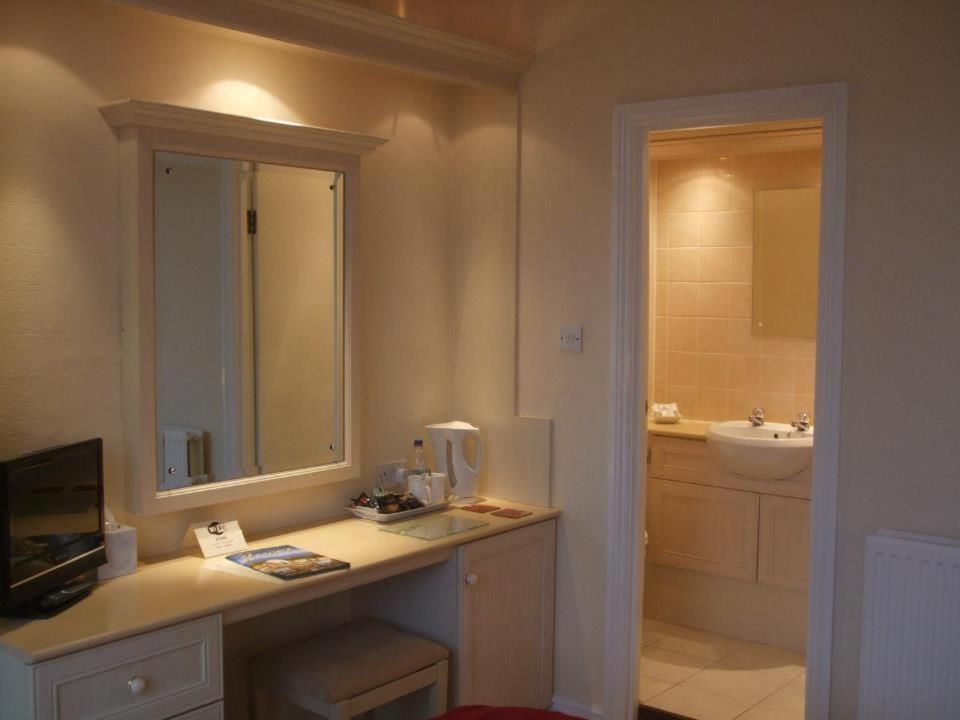 The Chatsworth 2* Weymouth