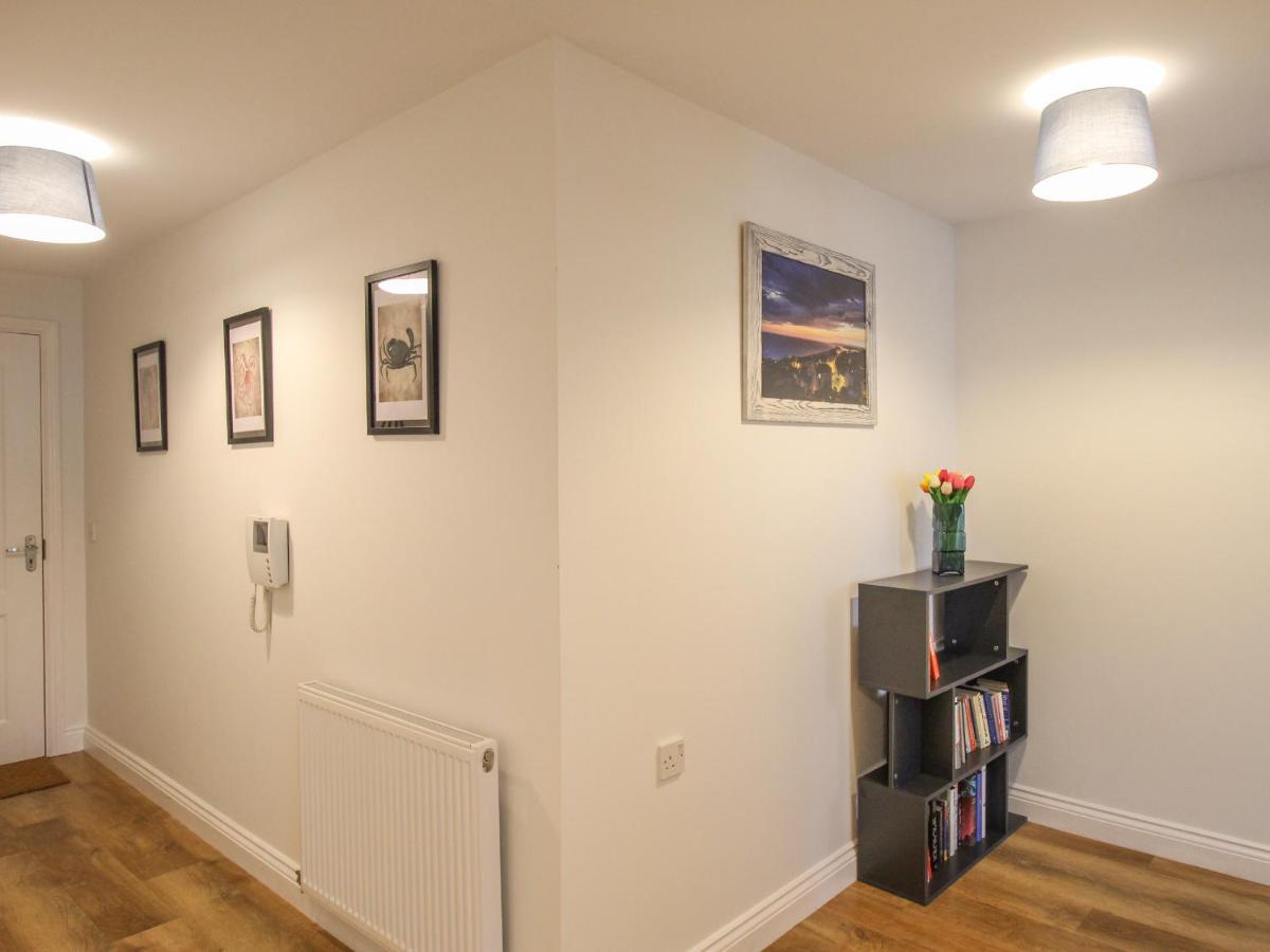 Nautical Breeze Apartment