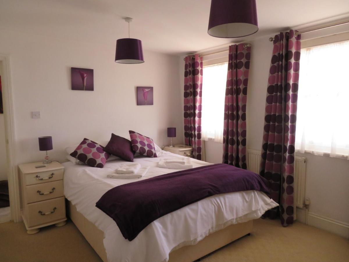 Iris View Apartment