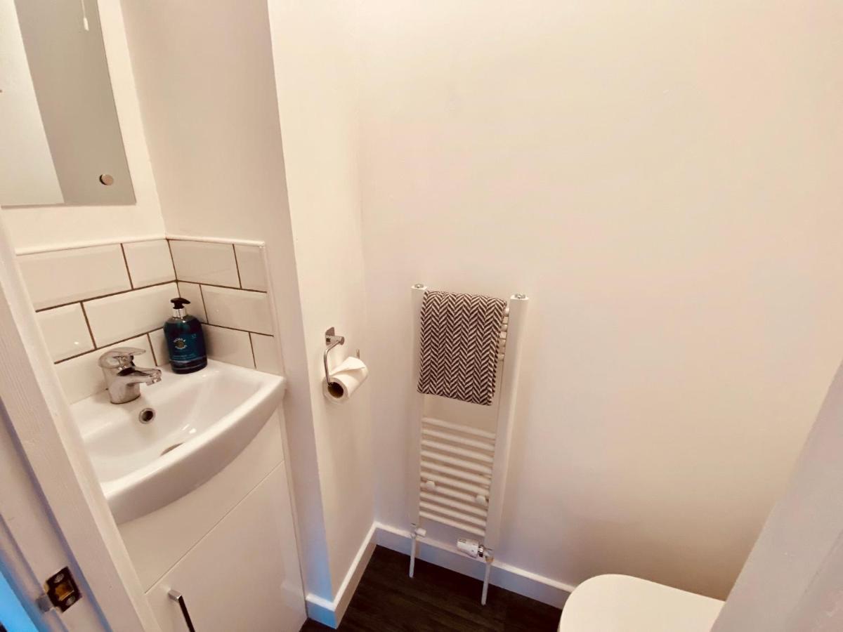 Bright 3br House Near Harbour