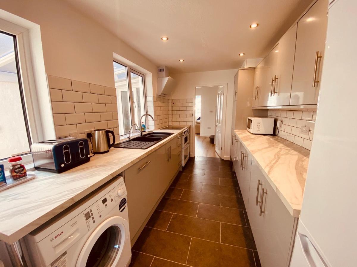 Bright 3br House Near Harbour Holiday home *