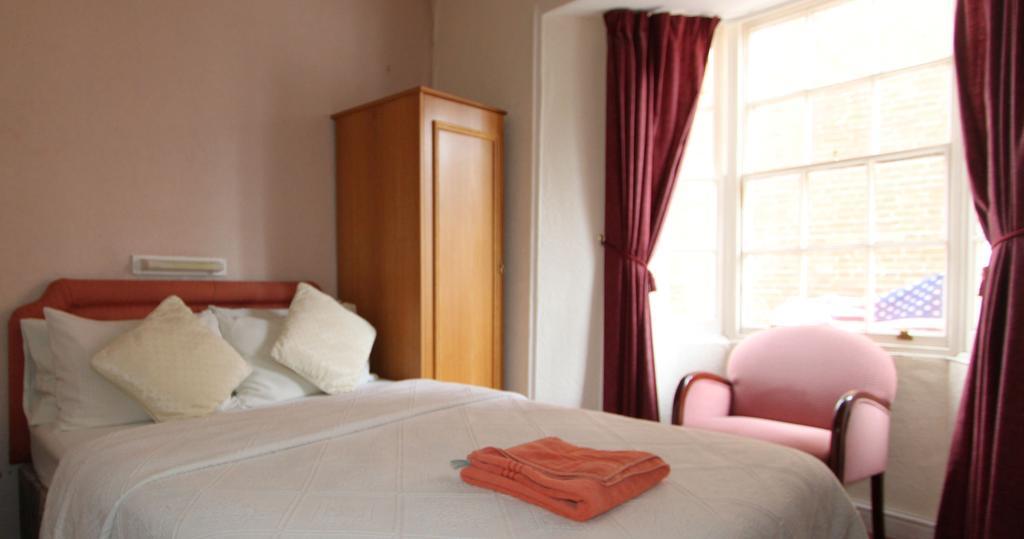 Bourneville 3* Weymouth