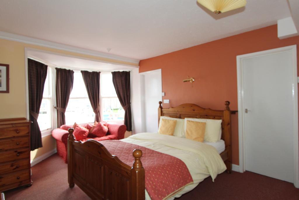 Bourneville 3* Weymouth