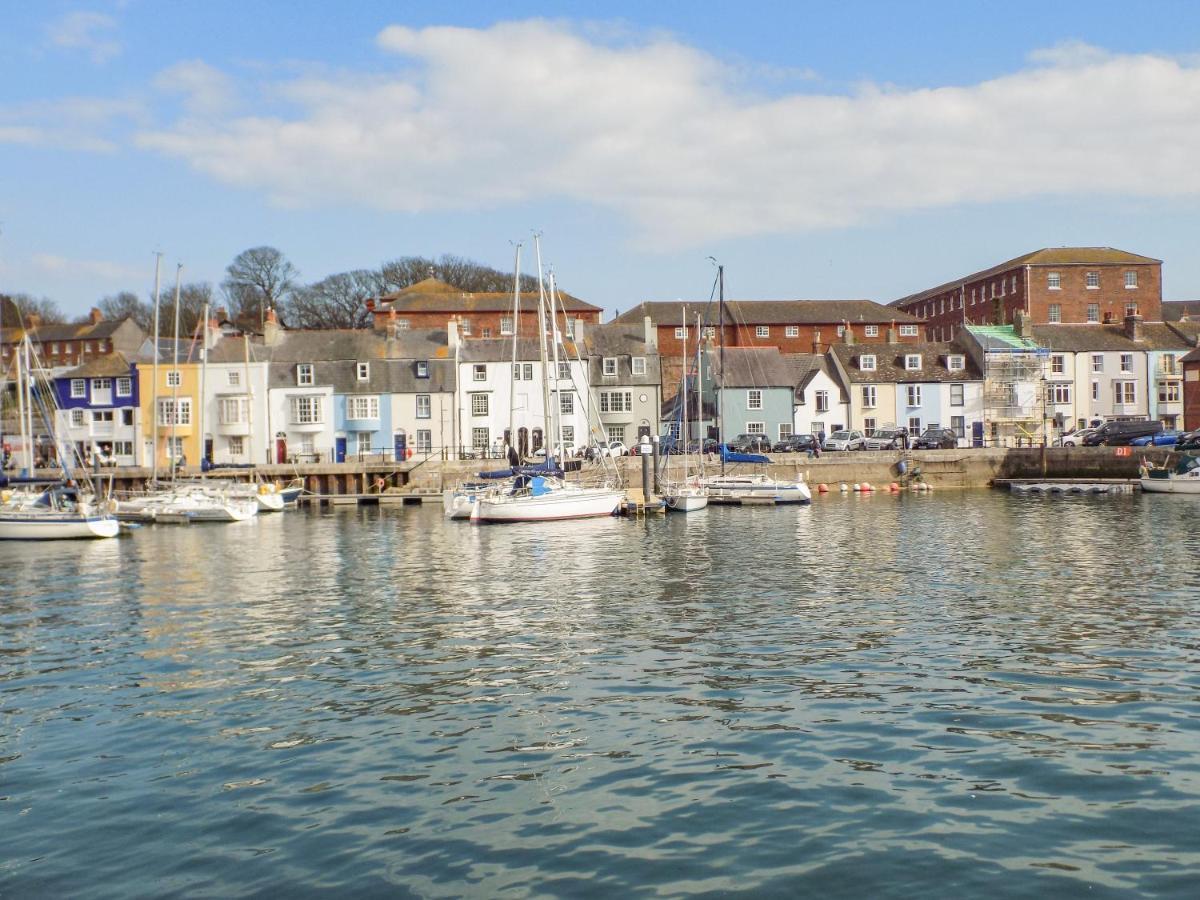 Amaranta Weymouth