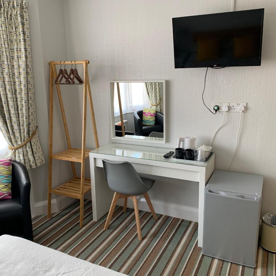 Hudsons Guest house 4*