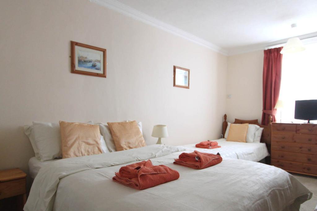 Bourneville 3* Weymouth