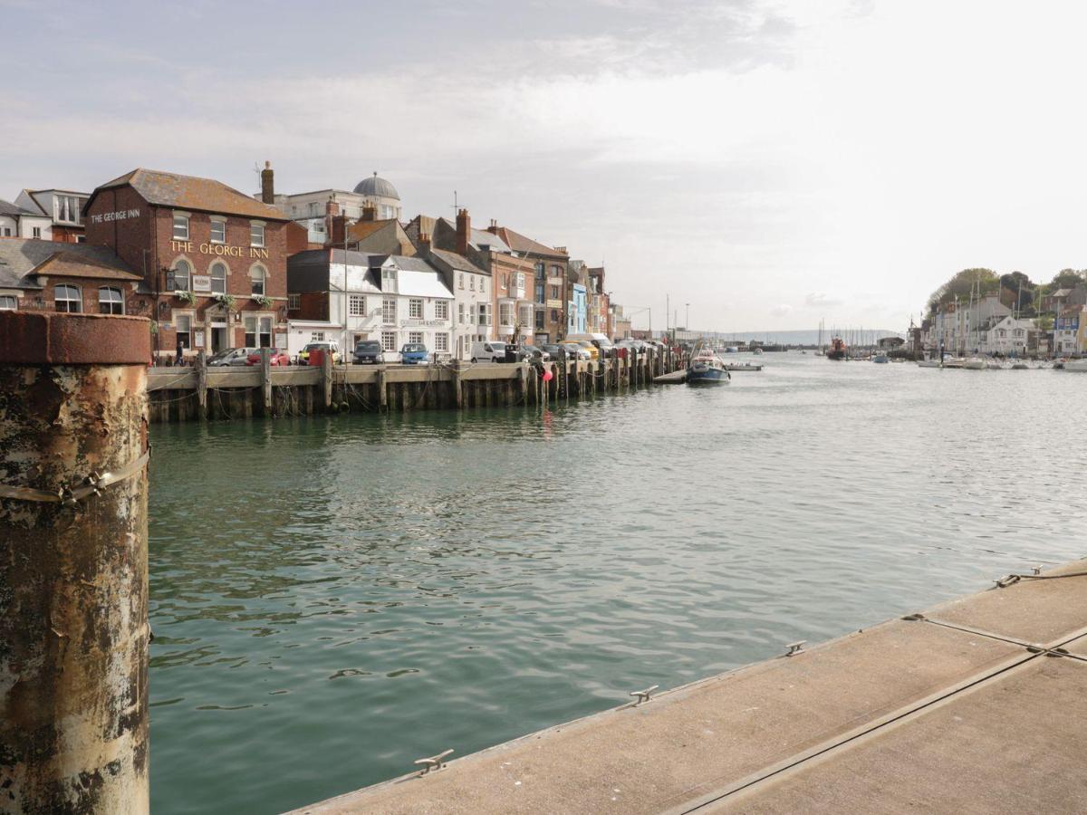 Townbridge Apartment