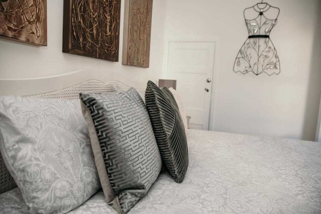 Seatown, Beautiful Townhouse In
