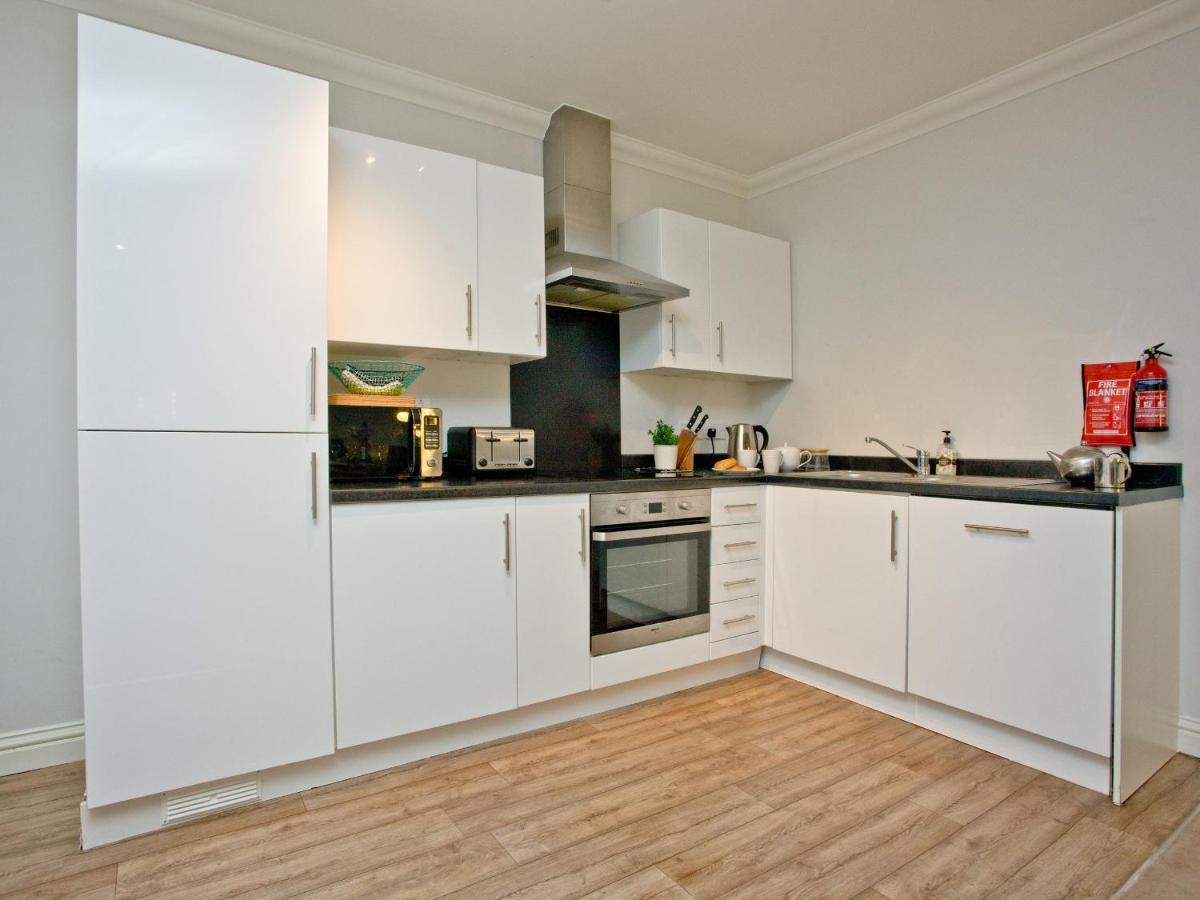 3 - Catherine House Apartment Weymouth