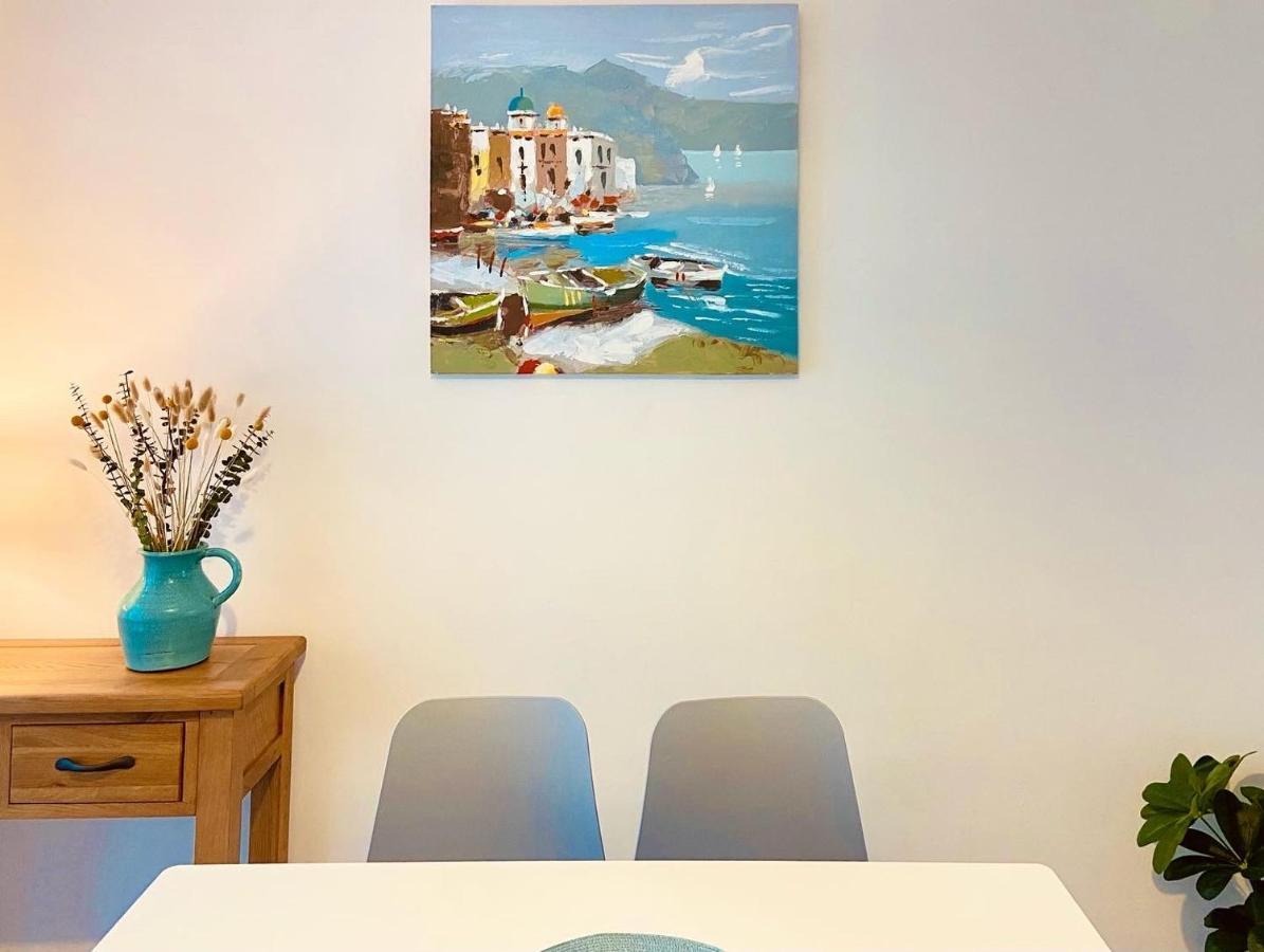 Bright 3br House Near Harbour Holiday home