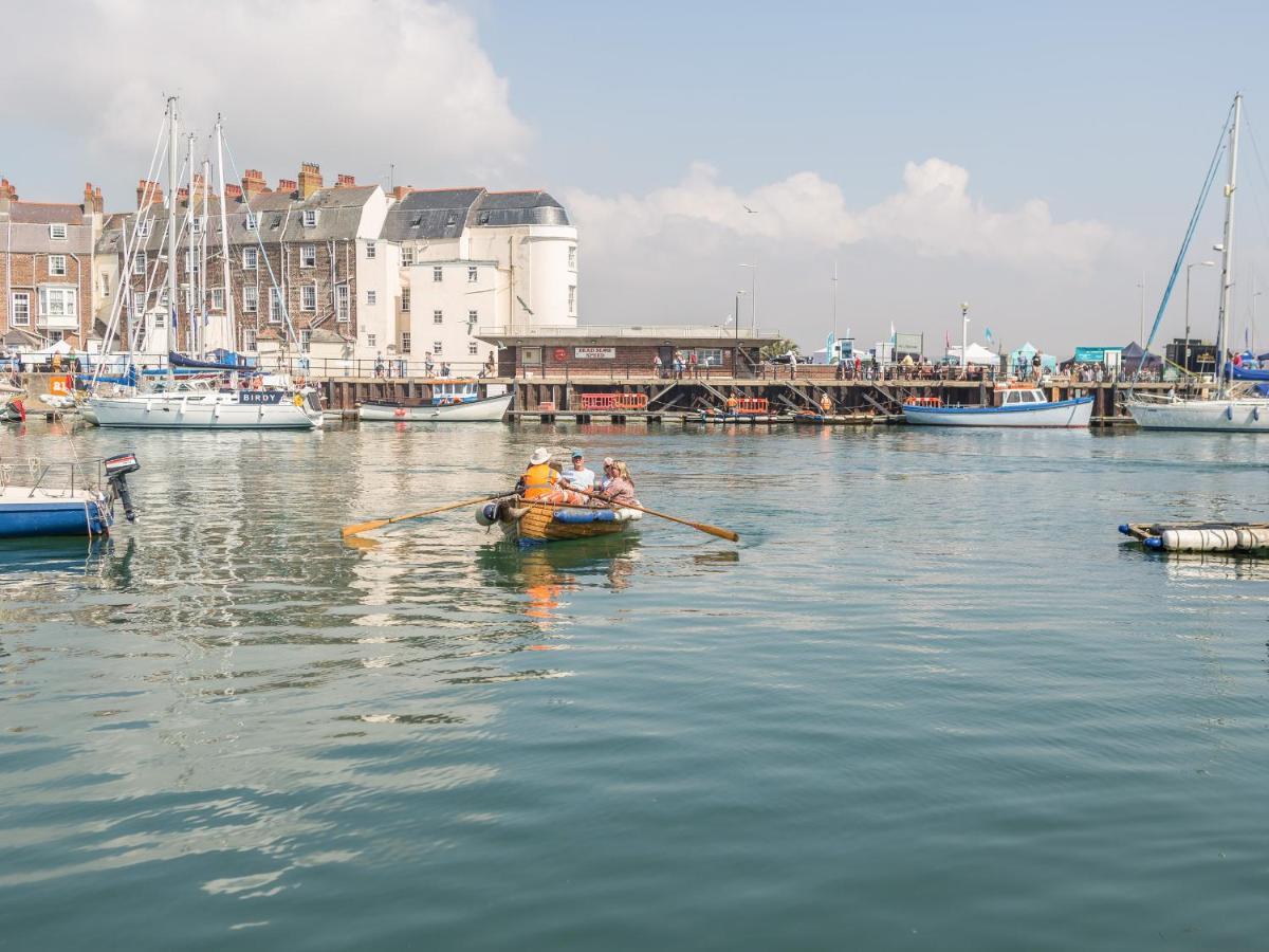 Harbour Watch 6 *