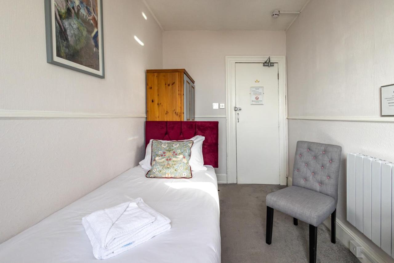 Gresham 4*