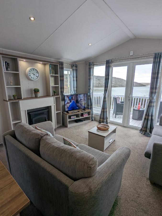 Location Location Beautiful Modern Frontline Caravan Haven Littlesea Holiday park