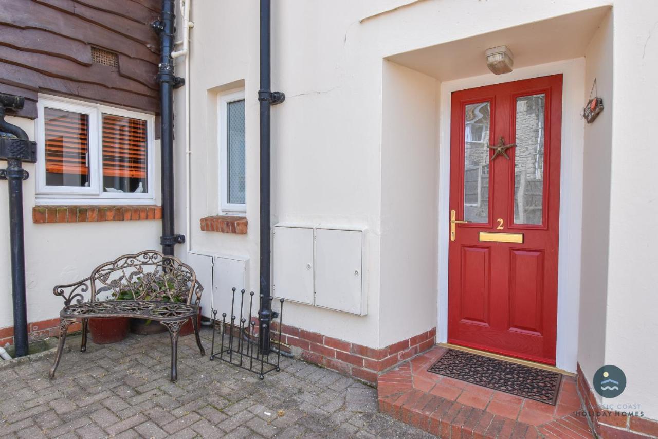 Bowleaze Hideaway - Beachside Dog Friendly *