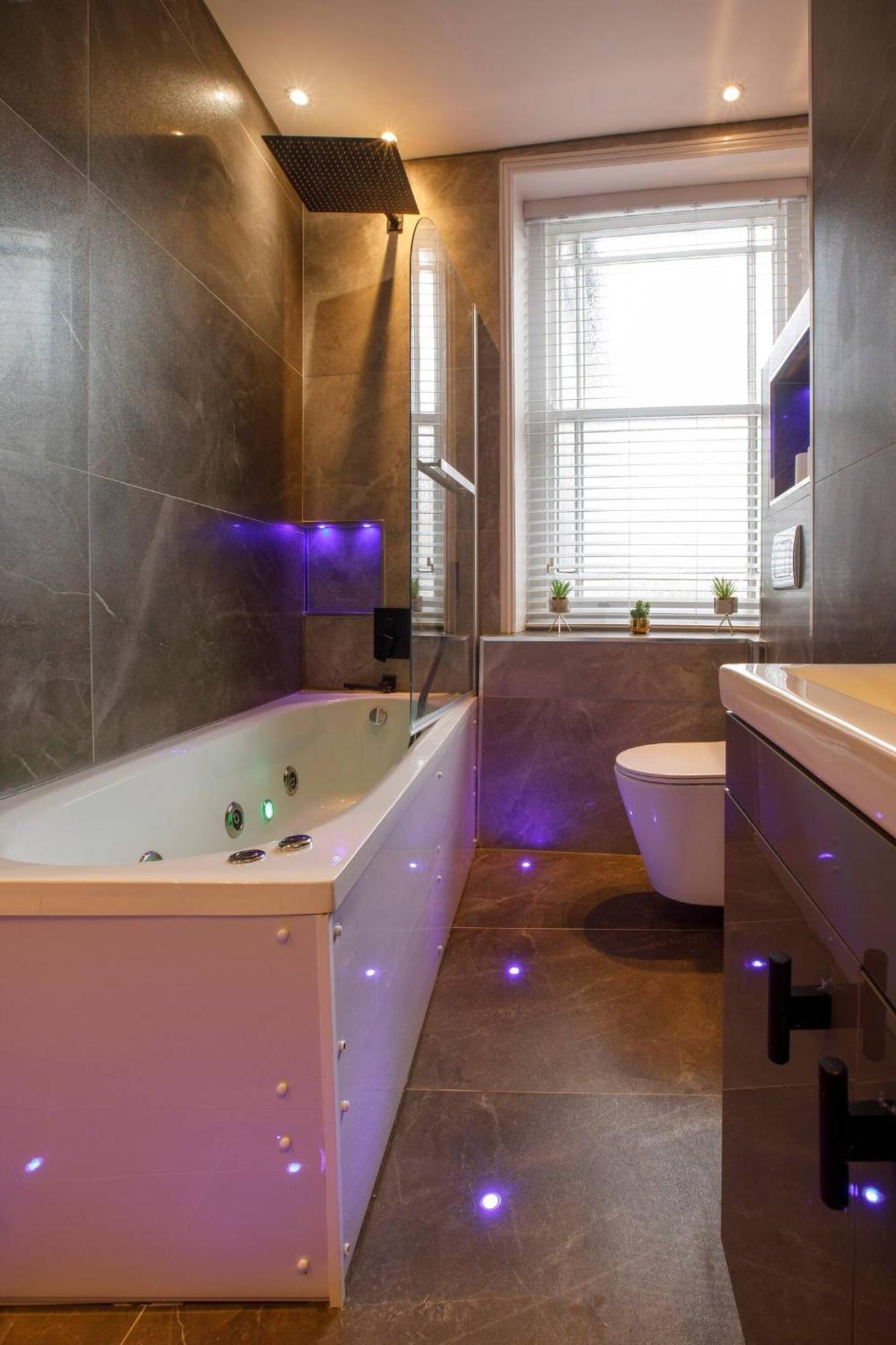Amazing Charming Seaside Flat, Weymouthlocal Apartment