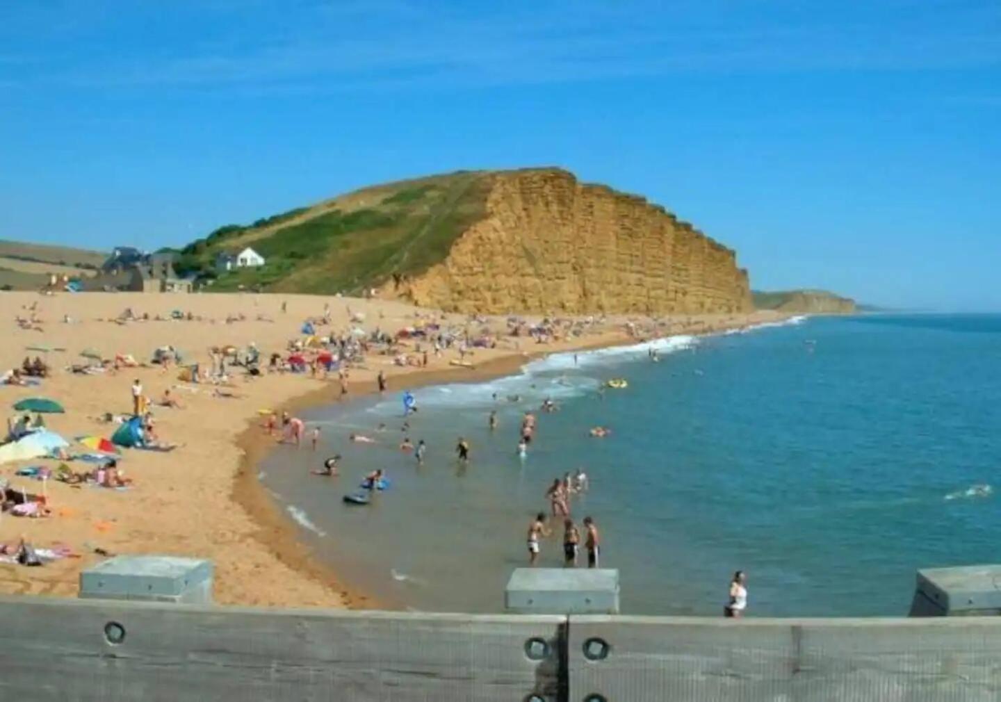 Amazing Charming Seaside Flat, Weymouthlocal
