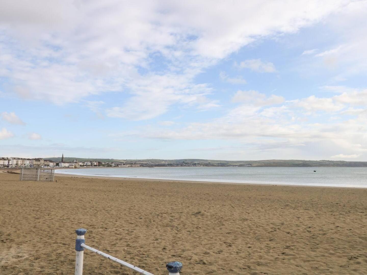 Amazing Charming Seaside Flat, Weymouthlocal Apartment