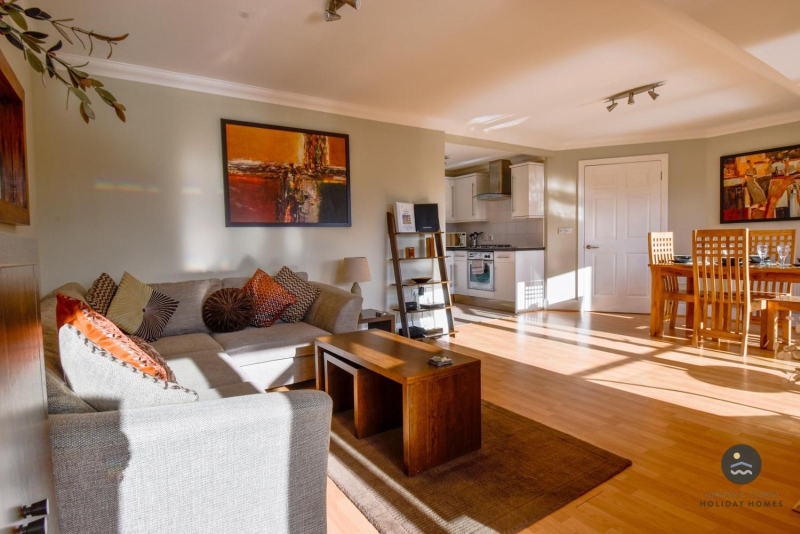 Townbridge Penthouse * Weymouth
