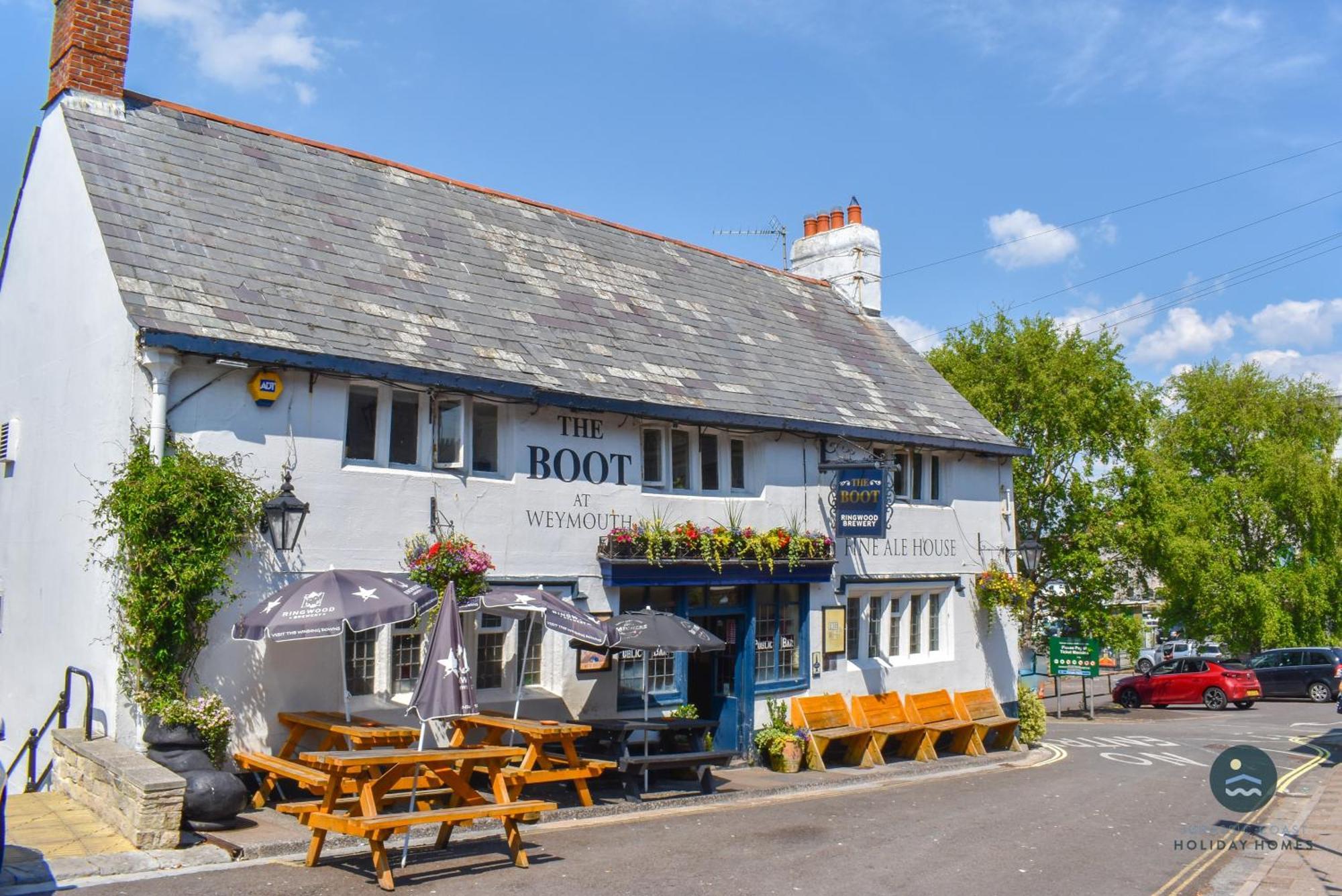 Holiday home Sunnyside - Stylish Dog Friendly Harbour Views