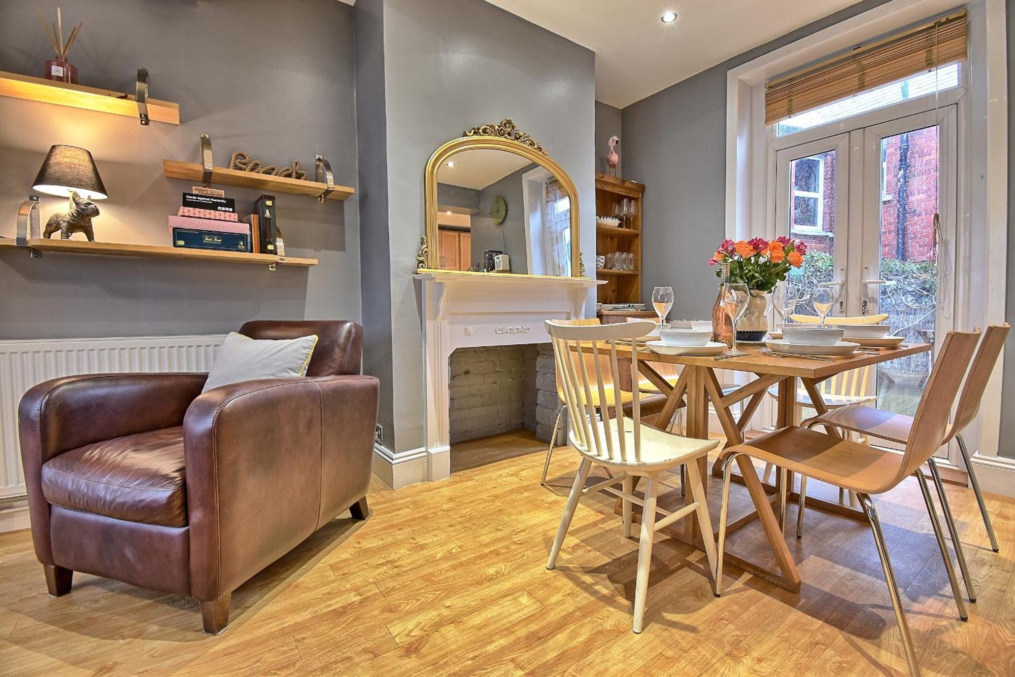 Sunnyside - Stylish Dog Friendly Harbour Views * Weymouth