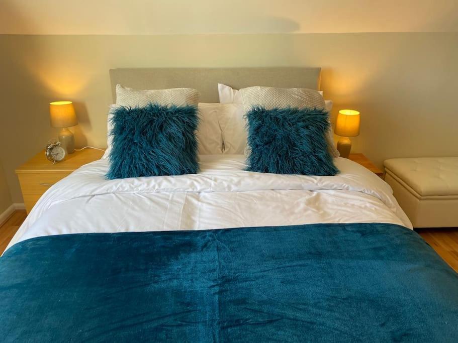 Harbour Heights - - Free Parking Space * Weymouth