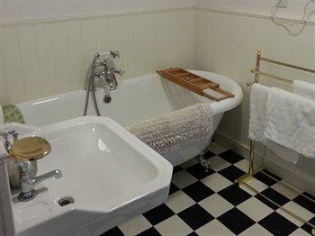 Guest house The Old Manor House 4*