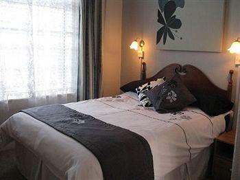 Preecelands Hotel