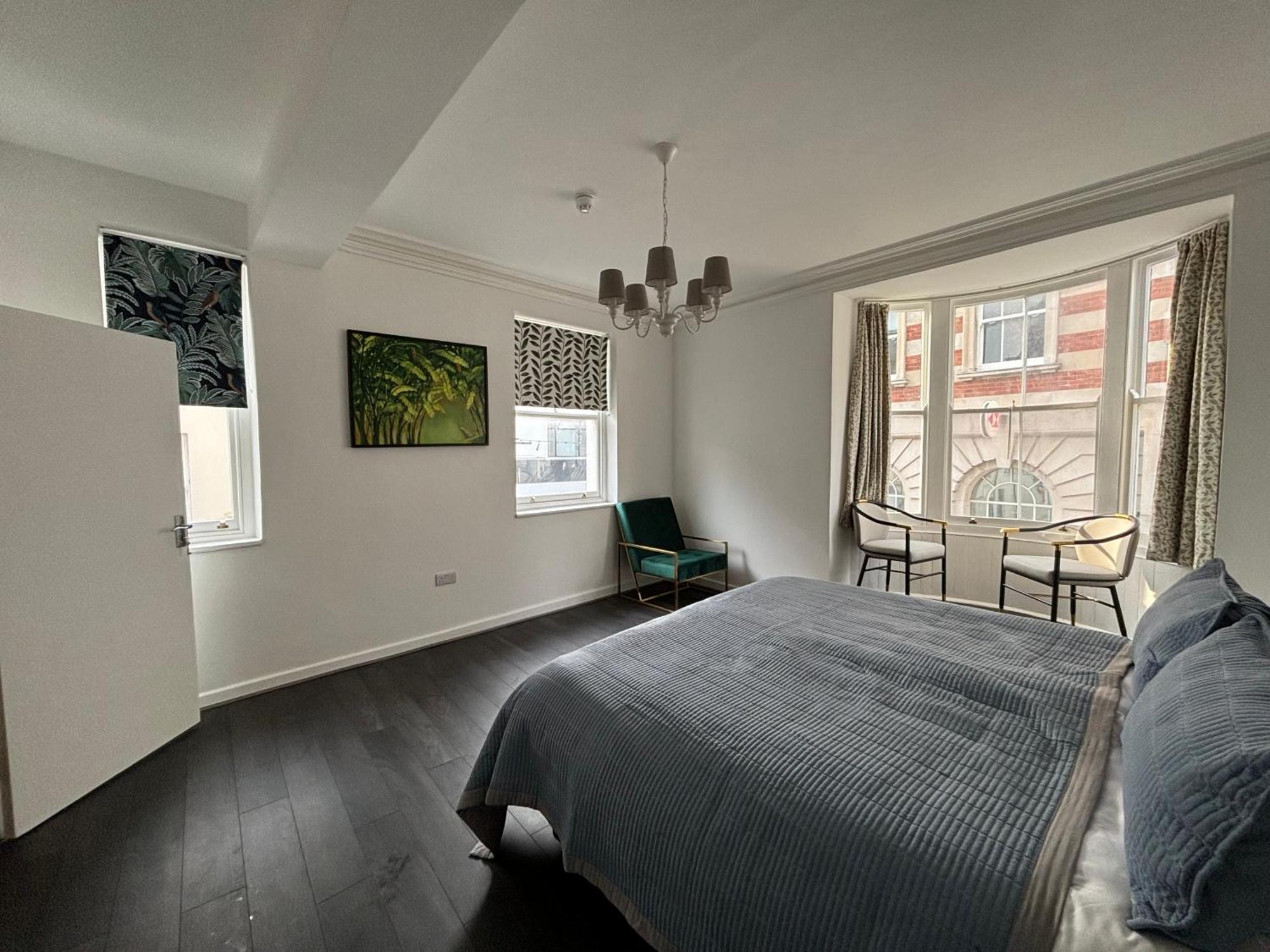 Bond Street House *