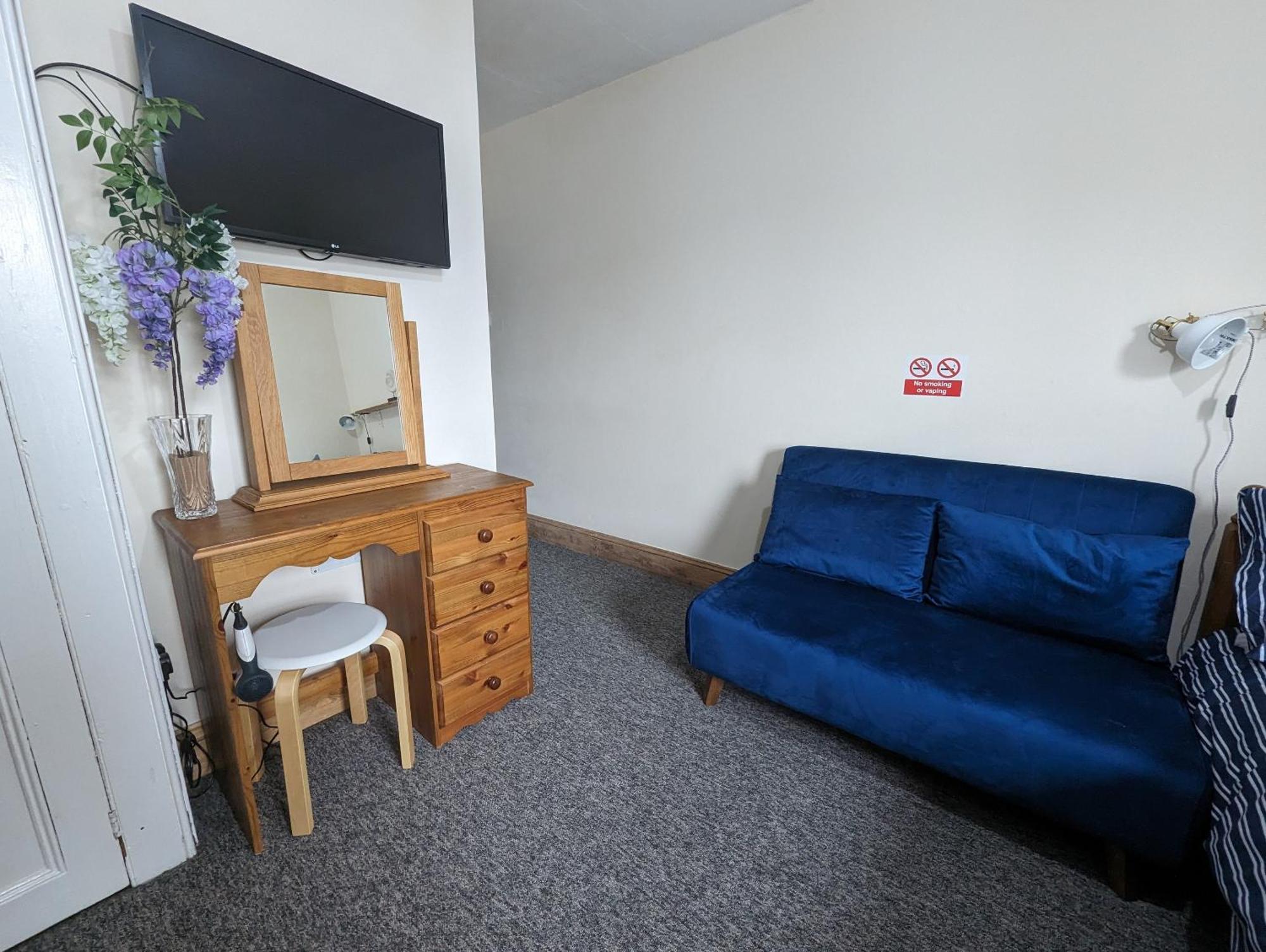 Jurassic Bay Holidays Guest house