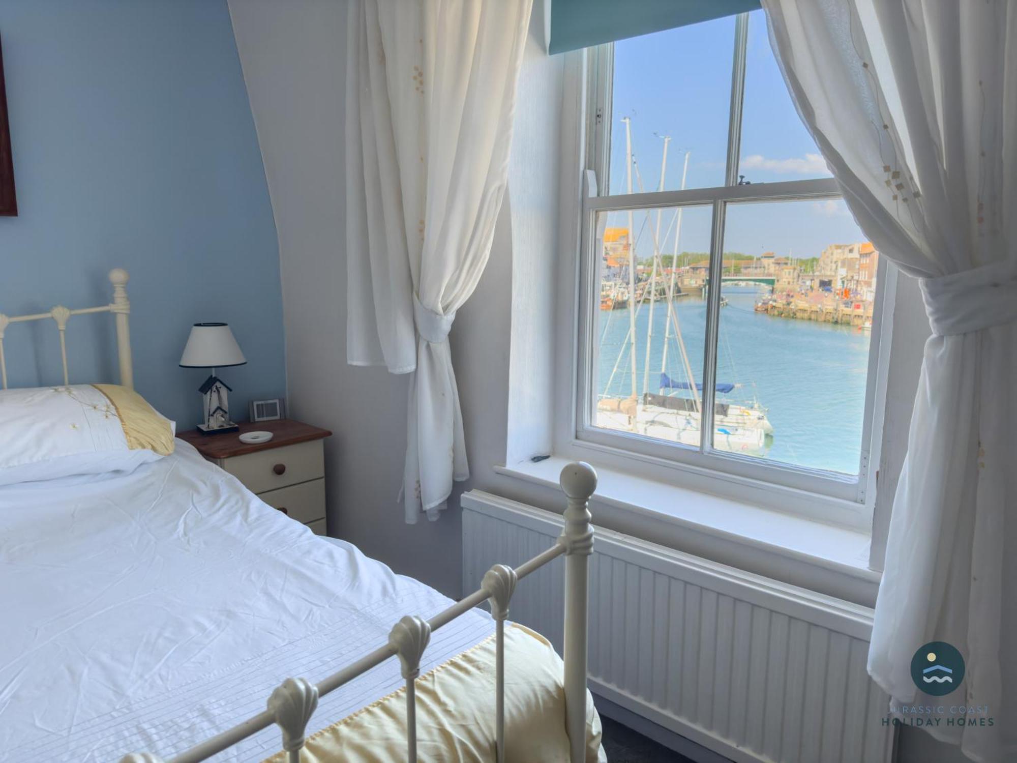 14 Nothe Parade - Waterfront Weymouth