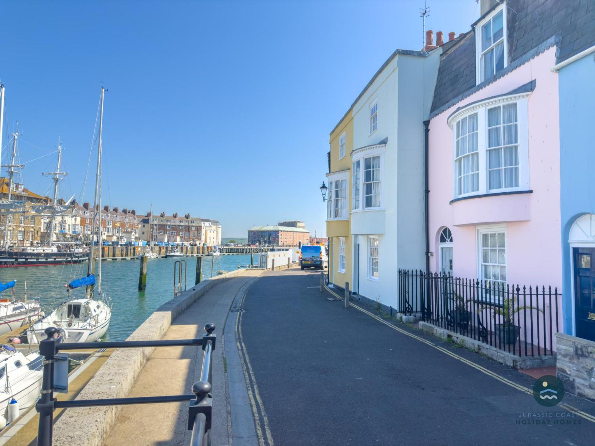 14 Nothe Parade - Waterfront