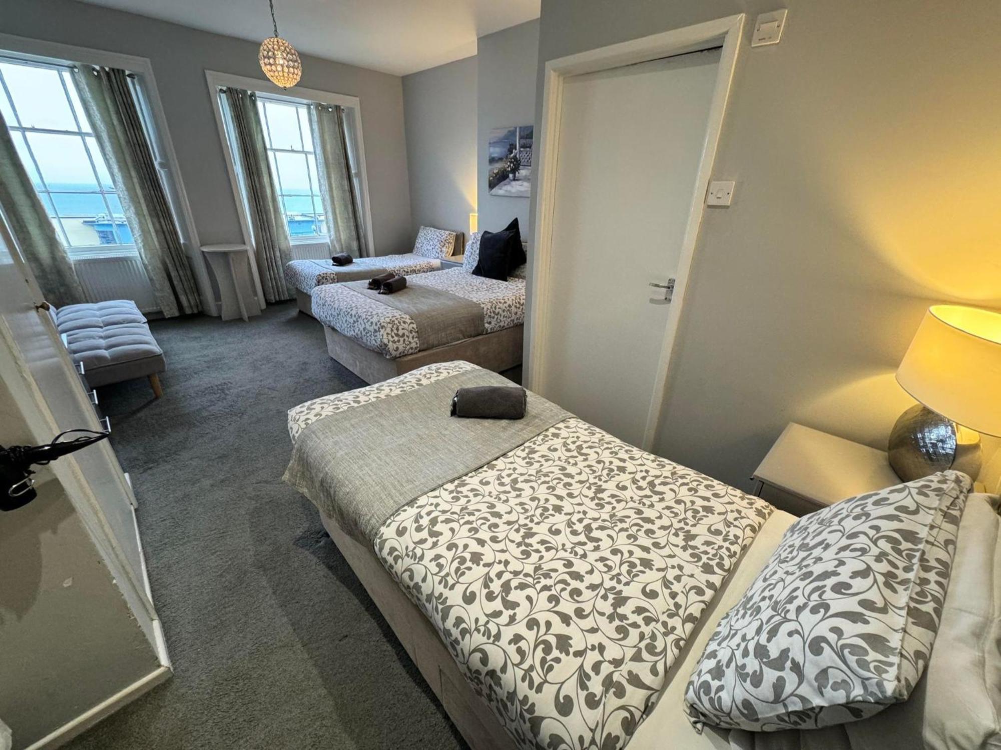 The Jubilee West- With Facilities & Smokehouse - Newly Refurbished Facilities Hotel Weymouth