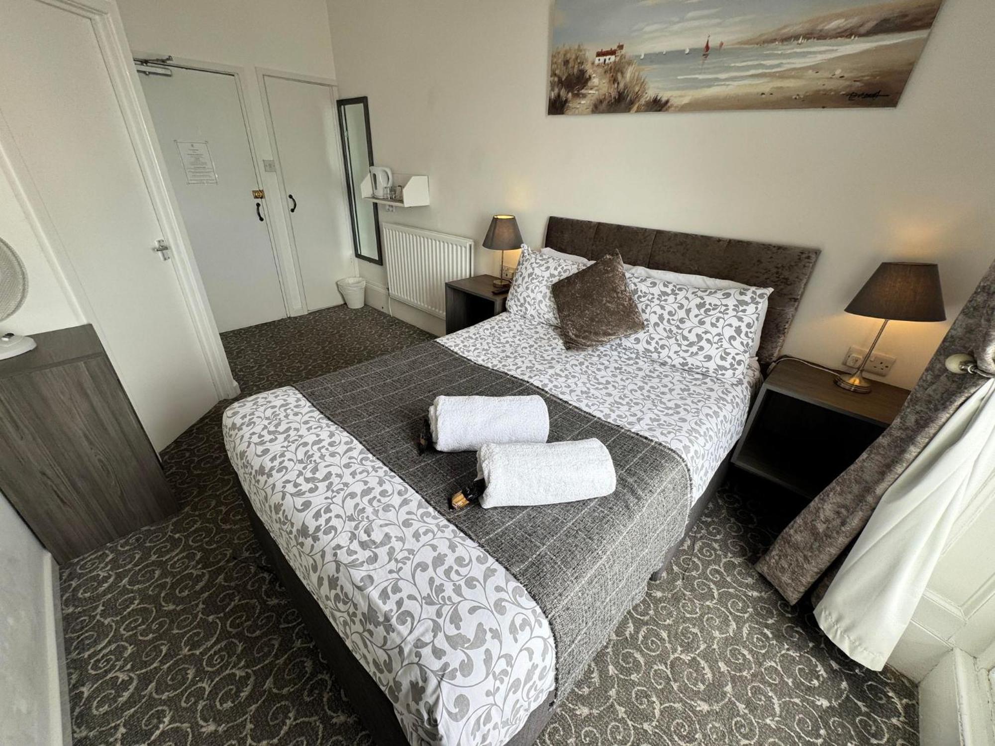 The Jubilee West- With Facilities & Smokehouse - Newly Refurbished Facilities Hotel Weymouth