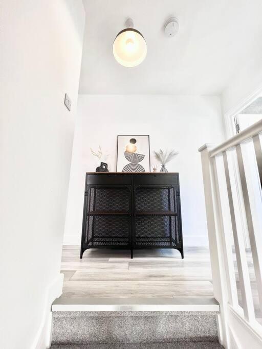 Apartamento Stylish & Spacious 4bed-coastal Haven In *